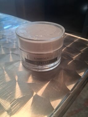 Day Facial Moisturizing Crème — White Lightweight Hydration